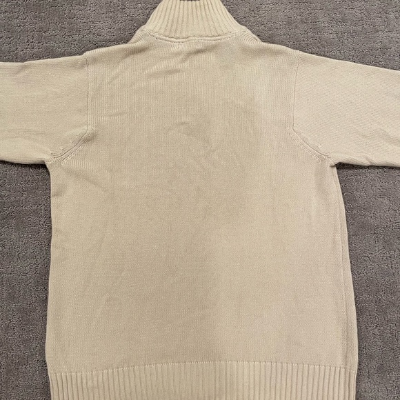 Top - Picture 2 of 2